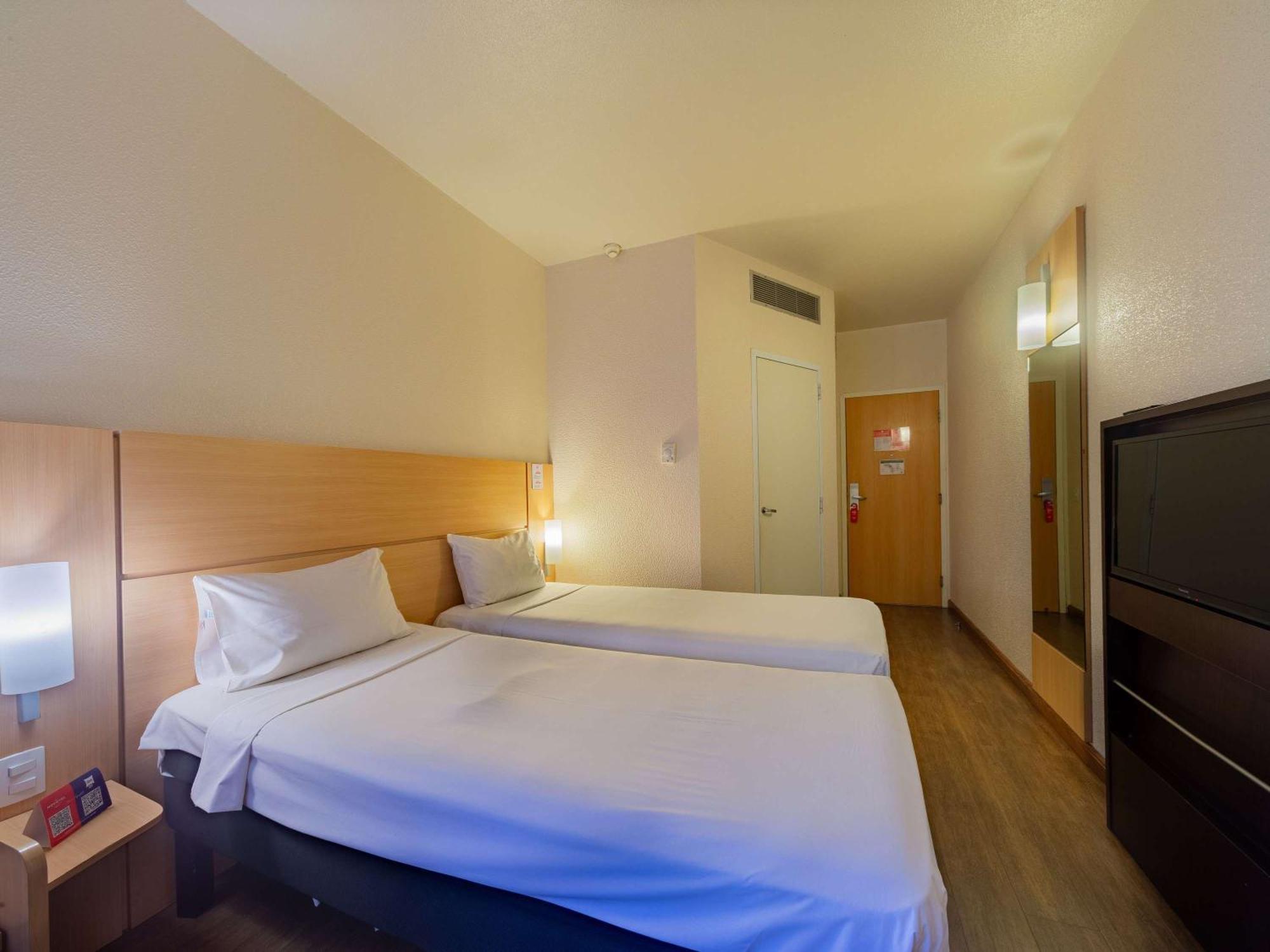 Ibis Manaus Distrito Industrial Exterior photo